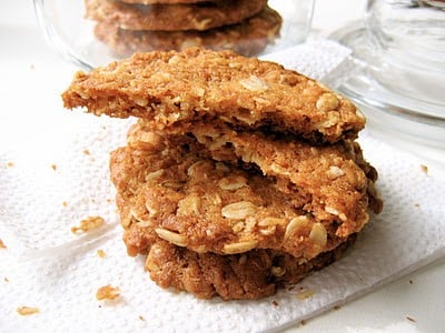 pile of anzac biscuits 