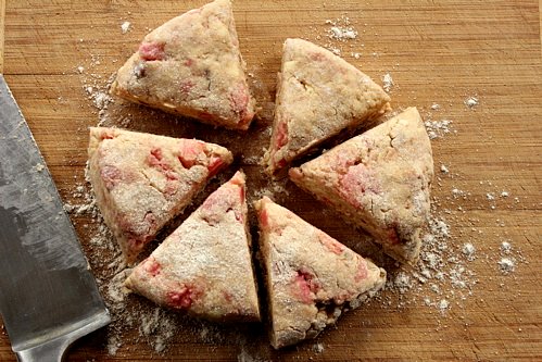sliced scones 
