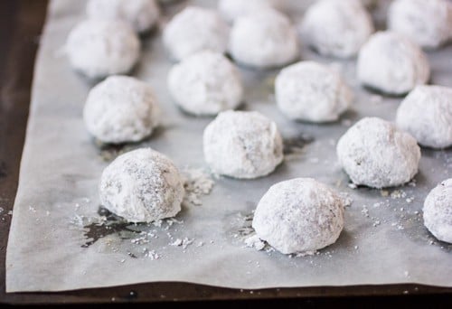 snowballs on baking tray 
