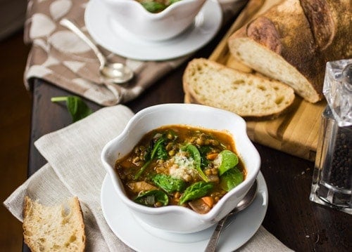 french lentil and spinach soup with bread 