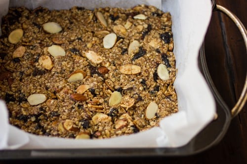 breakfast bar mix in a baking tray 