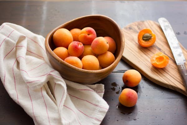 apricots in a bowl 