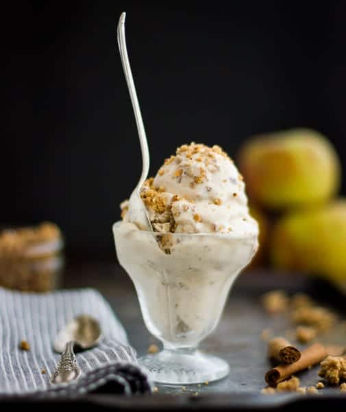 Bourbon Apple Crisp Ice Cream in a glass