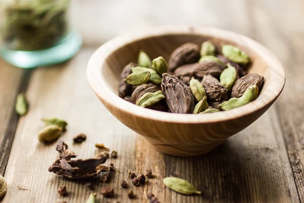 cardamom seeds 