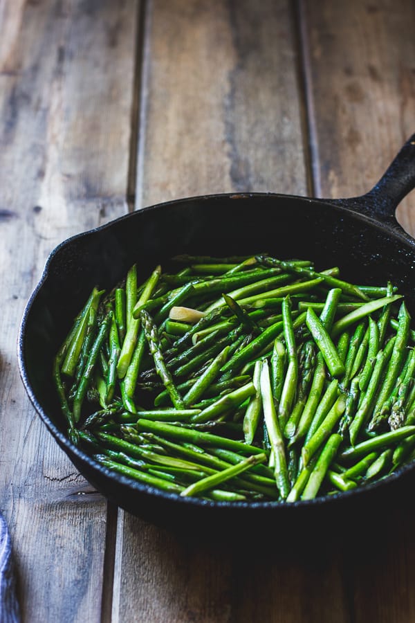 pan of asparagus