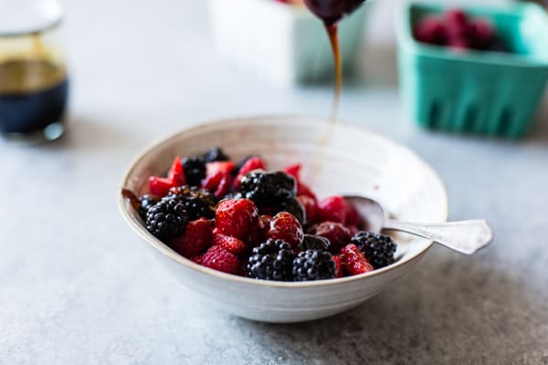 berries in bowl 