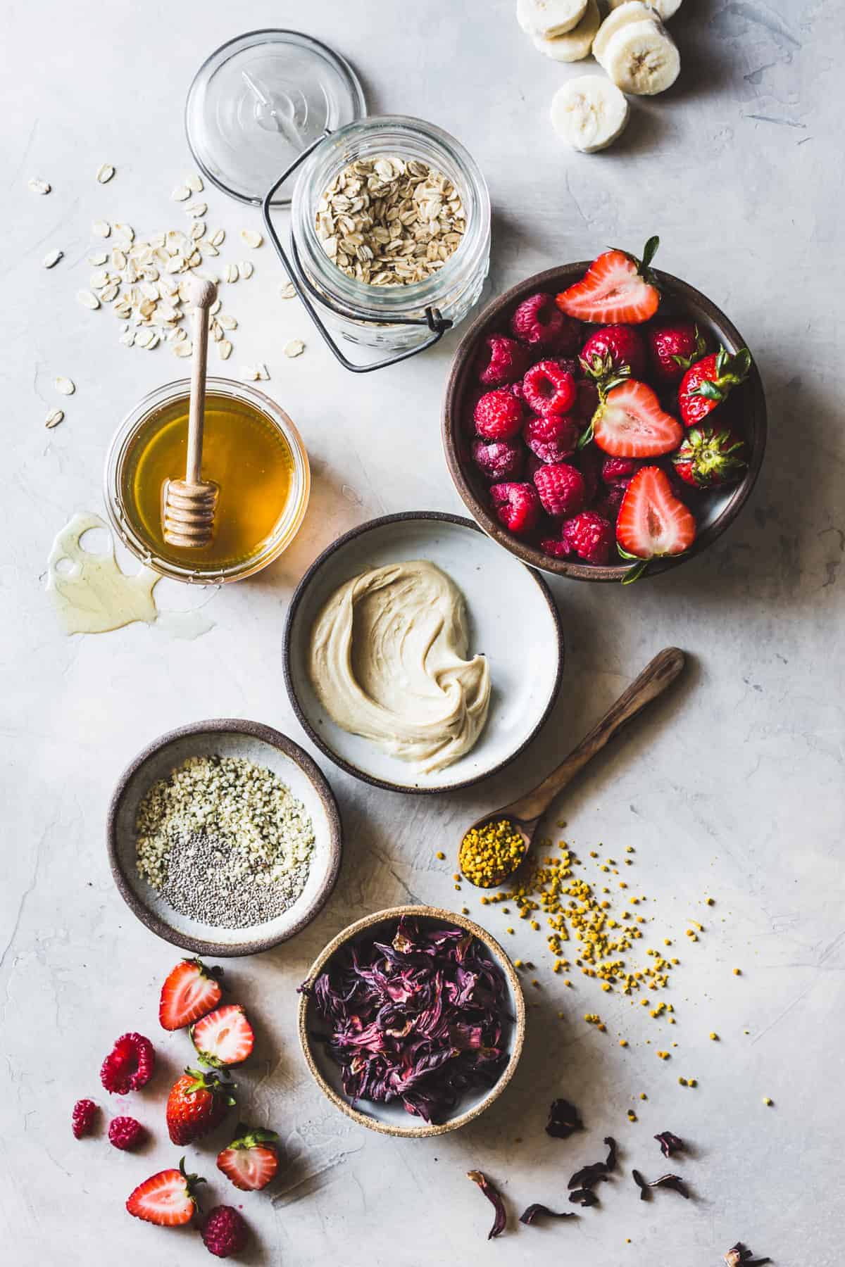Hibiscus Berry Smoothie Bowls gluten free, vegan