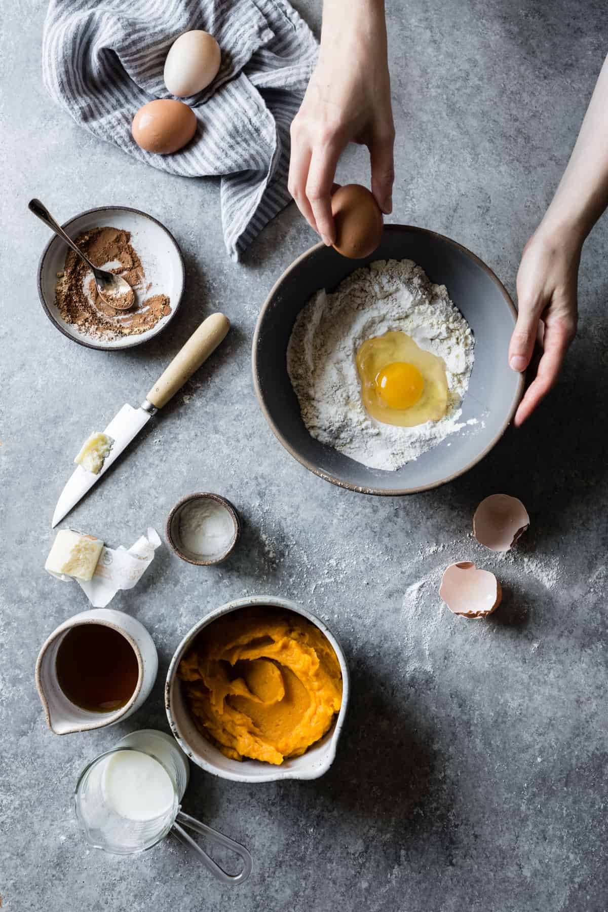 eggs on table 
