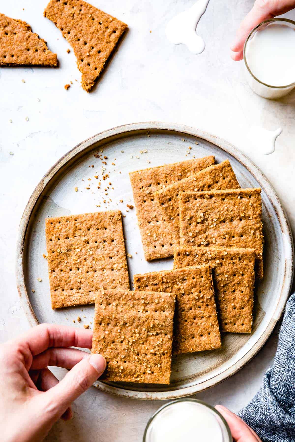 Homemade Graham Crackers Recipe (with White and Wheat Flours)