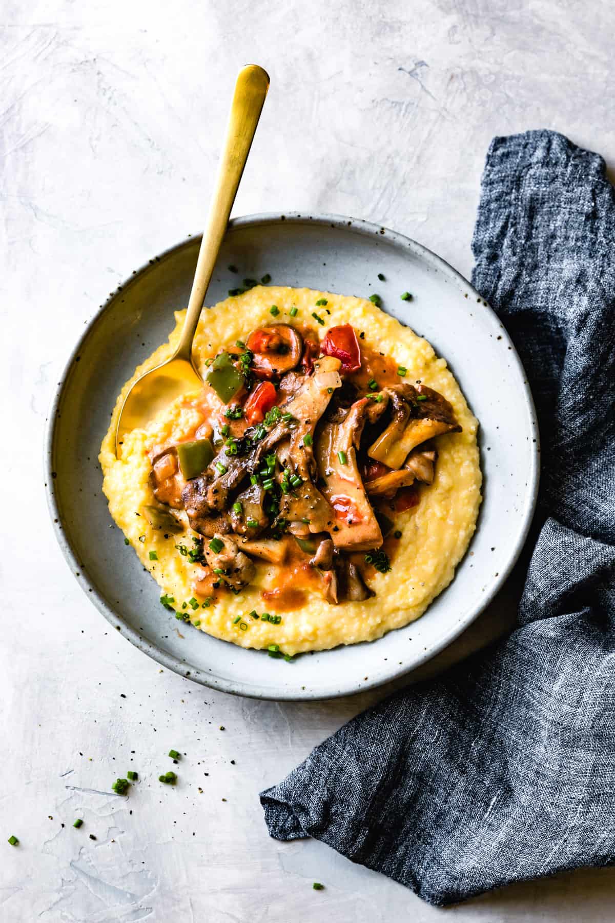 delicious Creamy Grits and Mushrooms