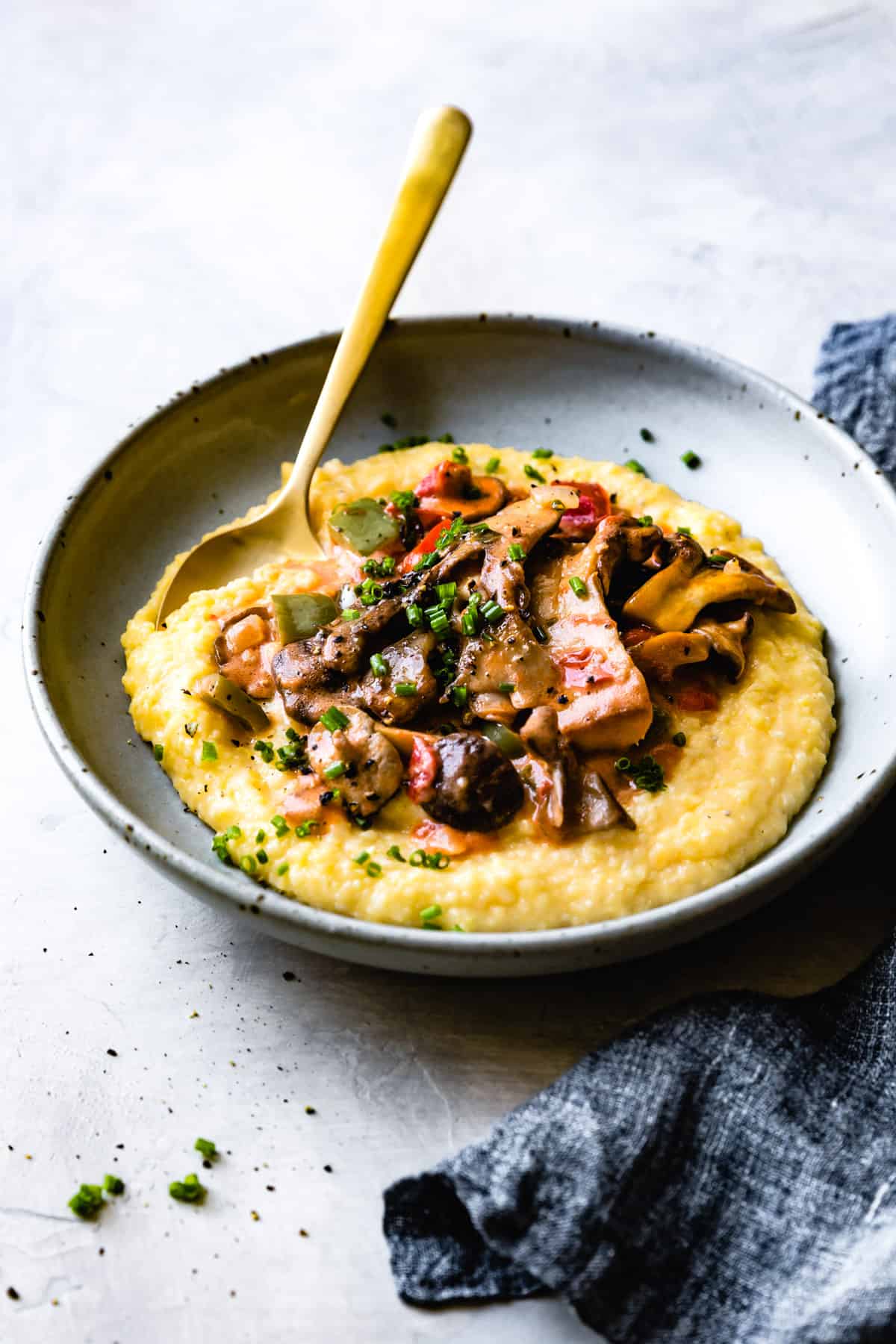 bowl of Creamy Grits and Mushrooms