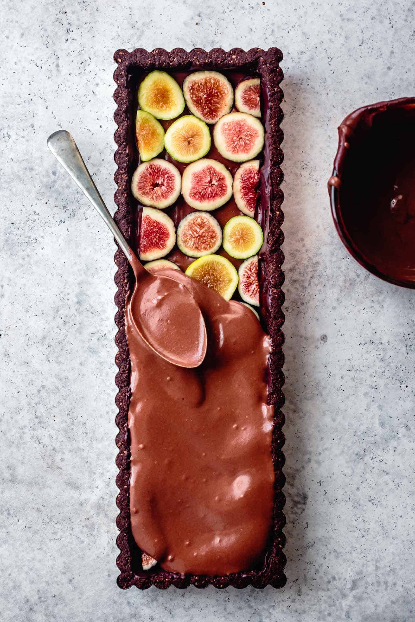 assembling chocolate fig tart