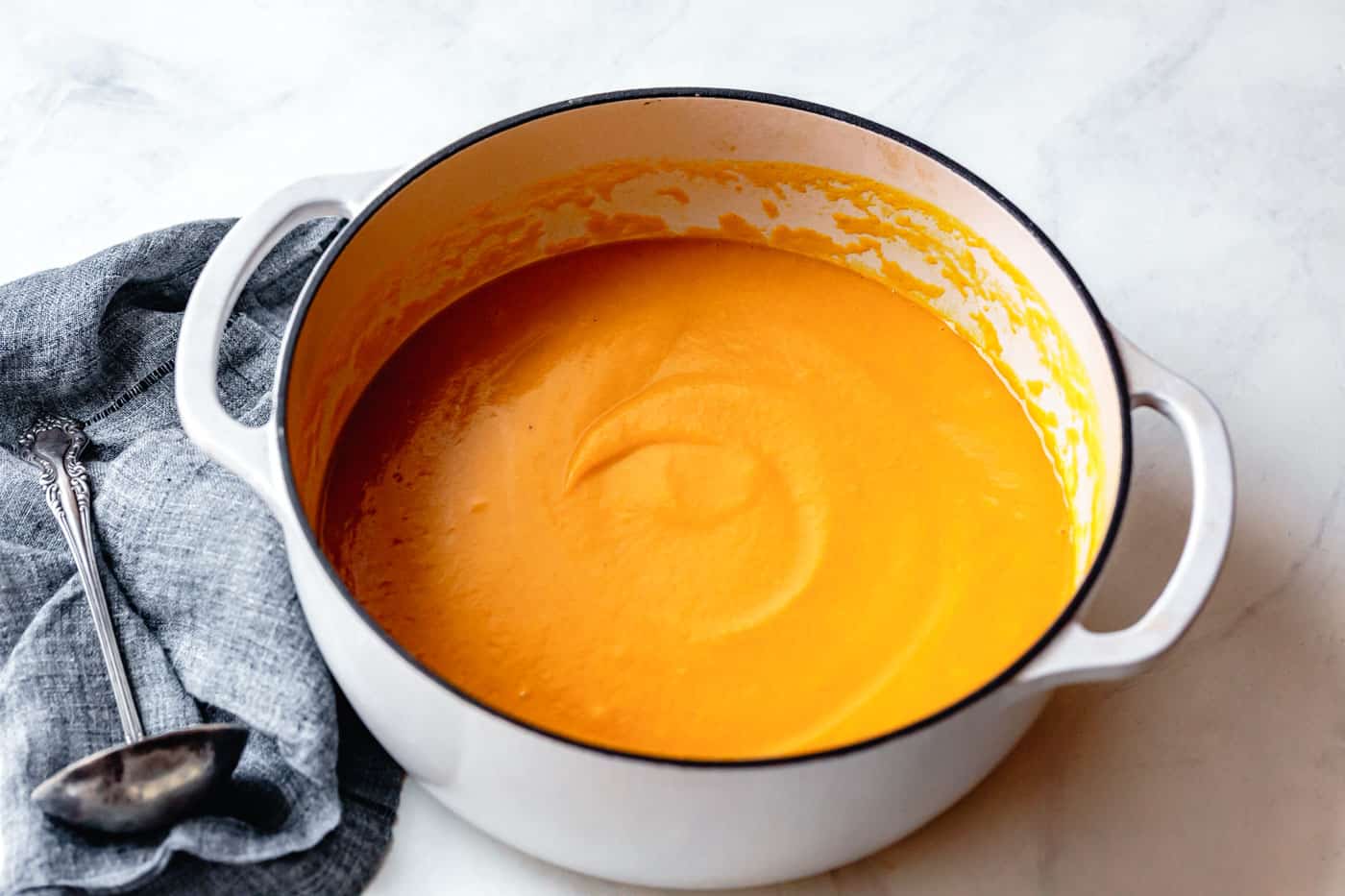 pureed carrot coconut curry soup