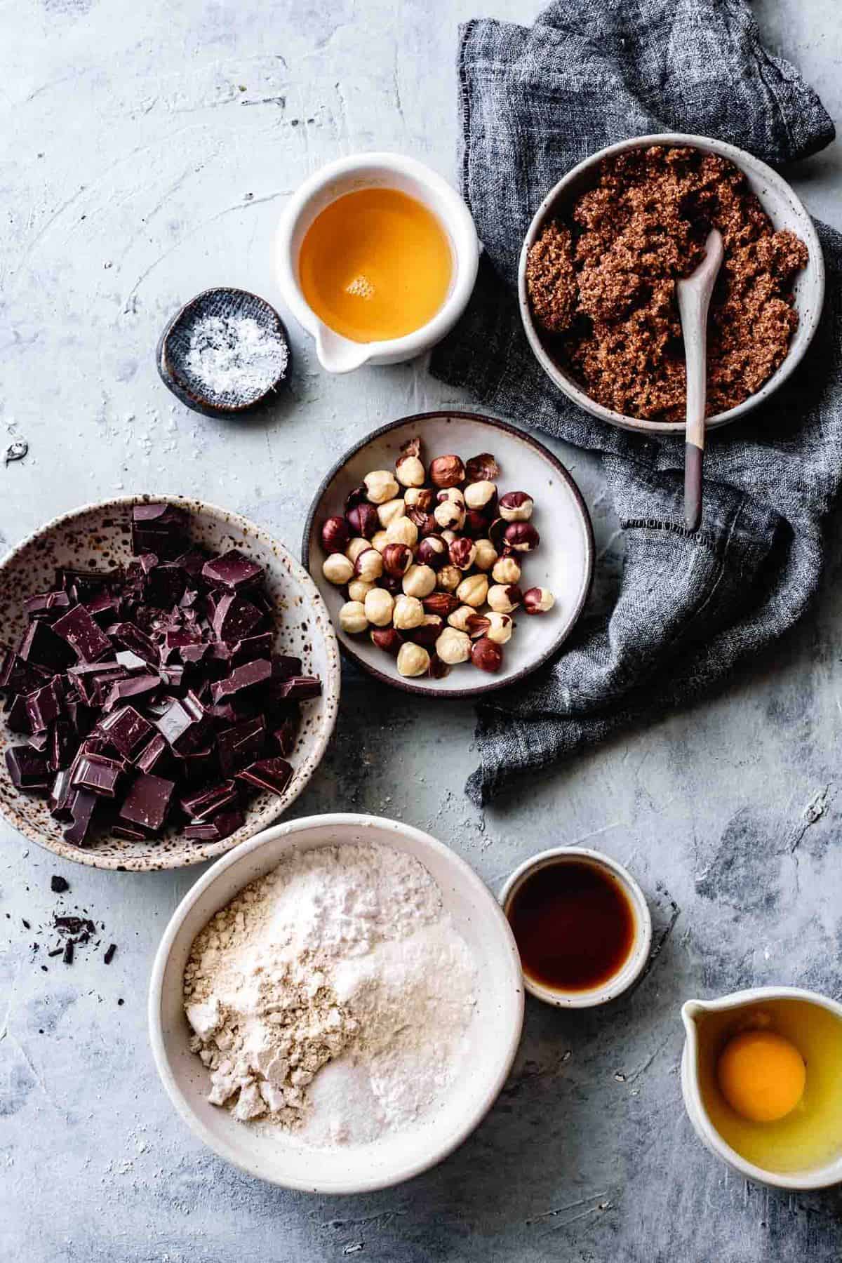 ingredients for gluten-free chocolate chip cookie bars