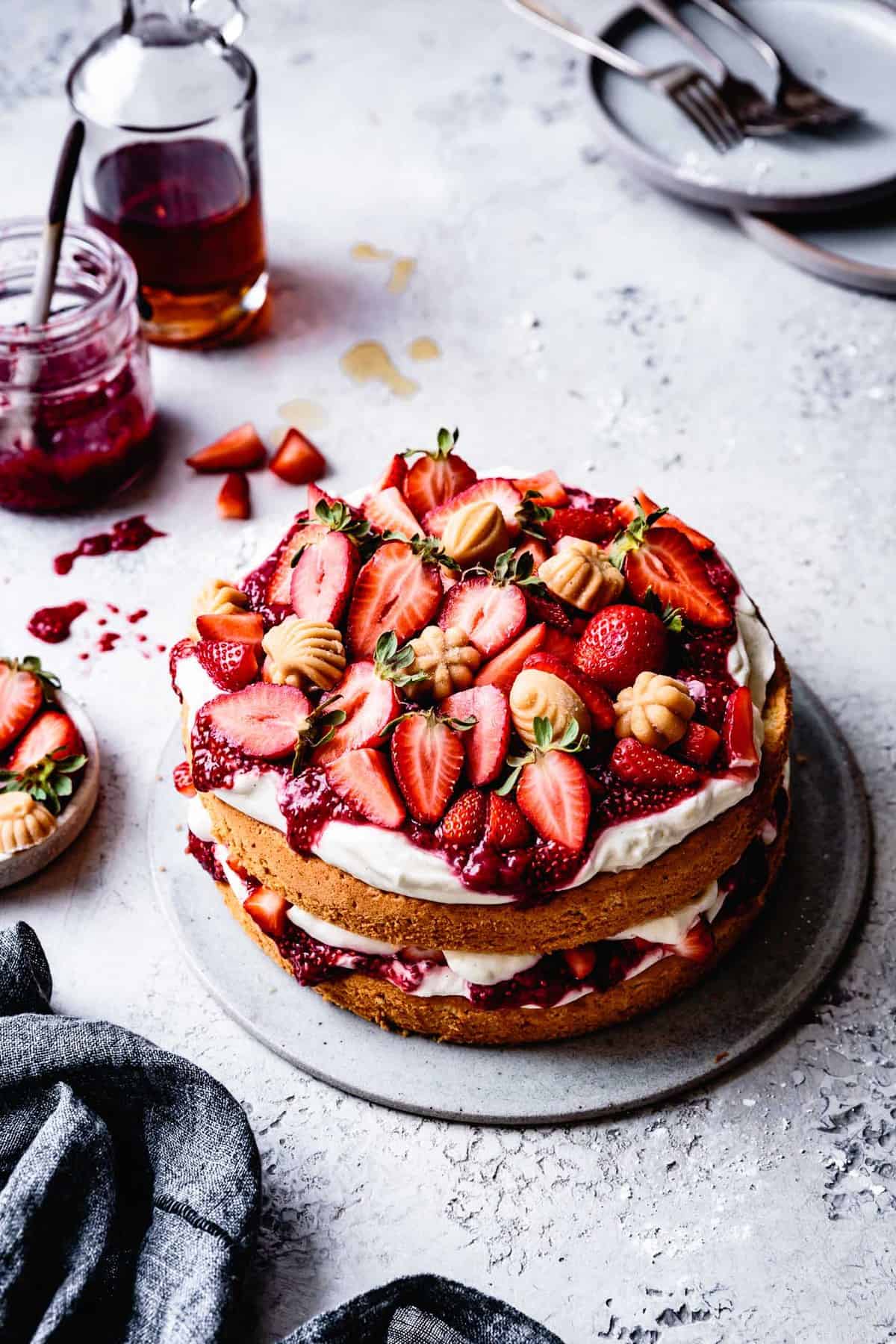 gluten-free chiffon cake with strawberries and maple candies