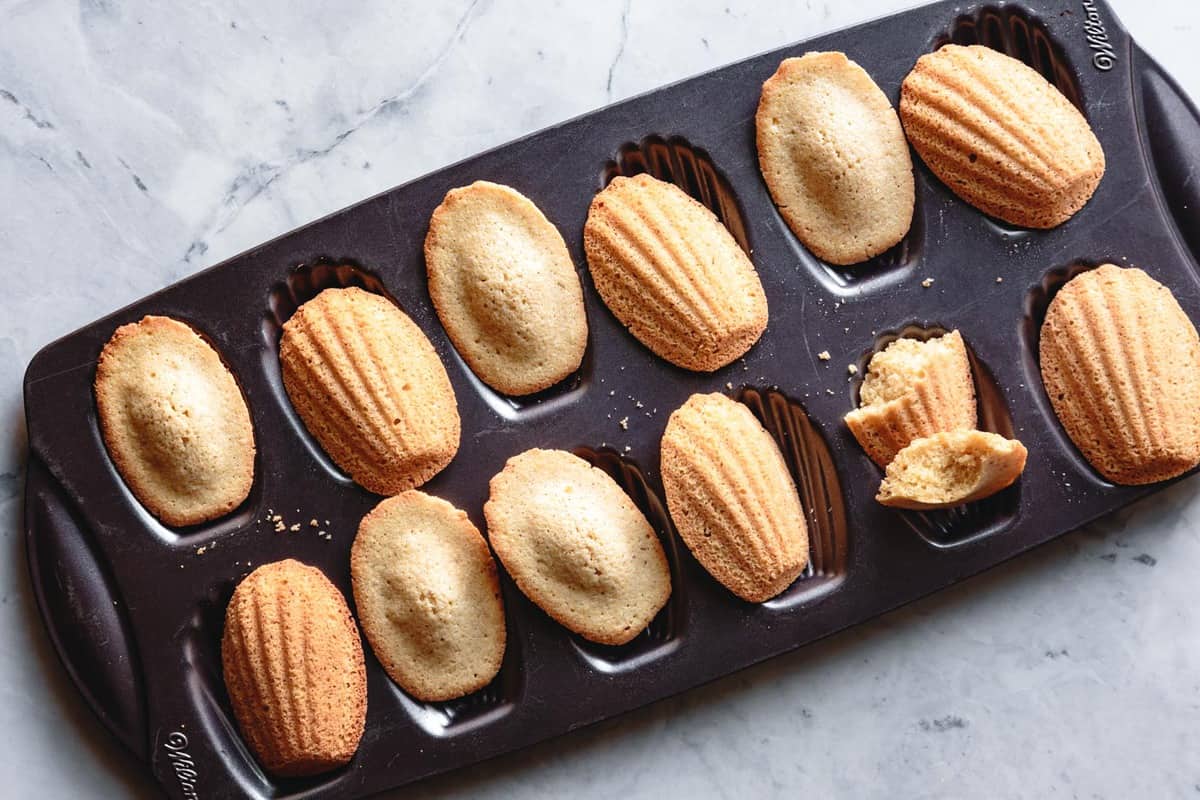 madeleines bake in the pan