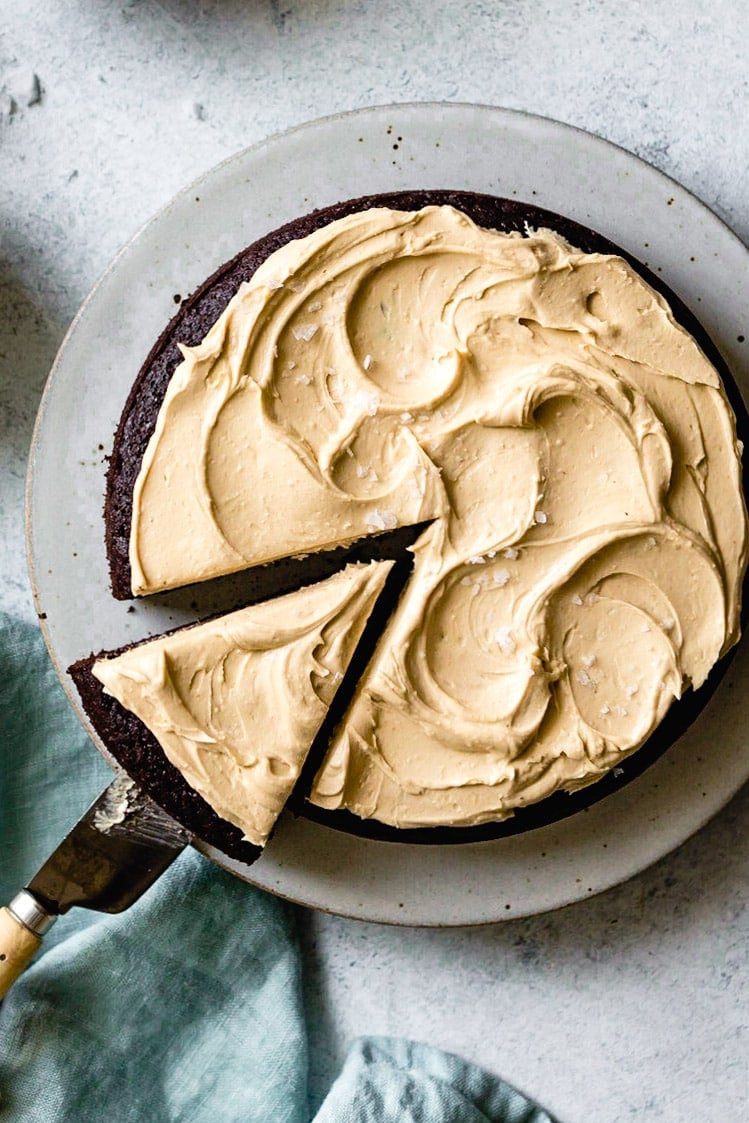 Peanut Butter Cream Cheese Frosting: Delicious, 7-Ingredient Recipe